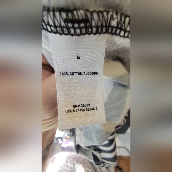 Old Navy Carters  Girls Summer Tank Tops Stripes 2 For 1 Size 6/7 - Picture 7 of 9